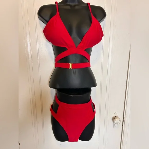 🆕 Red Women's Bikini Swimwear Set - Picture 2 of 7